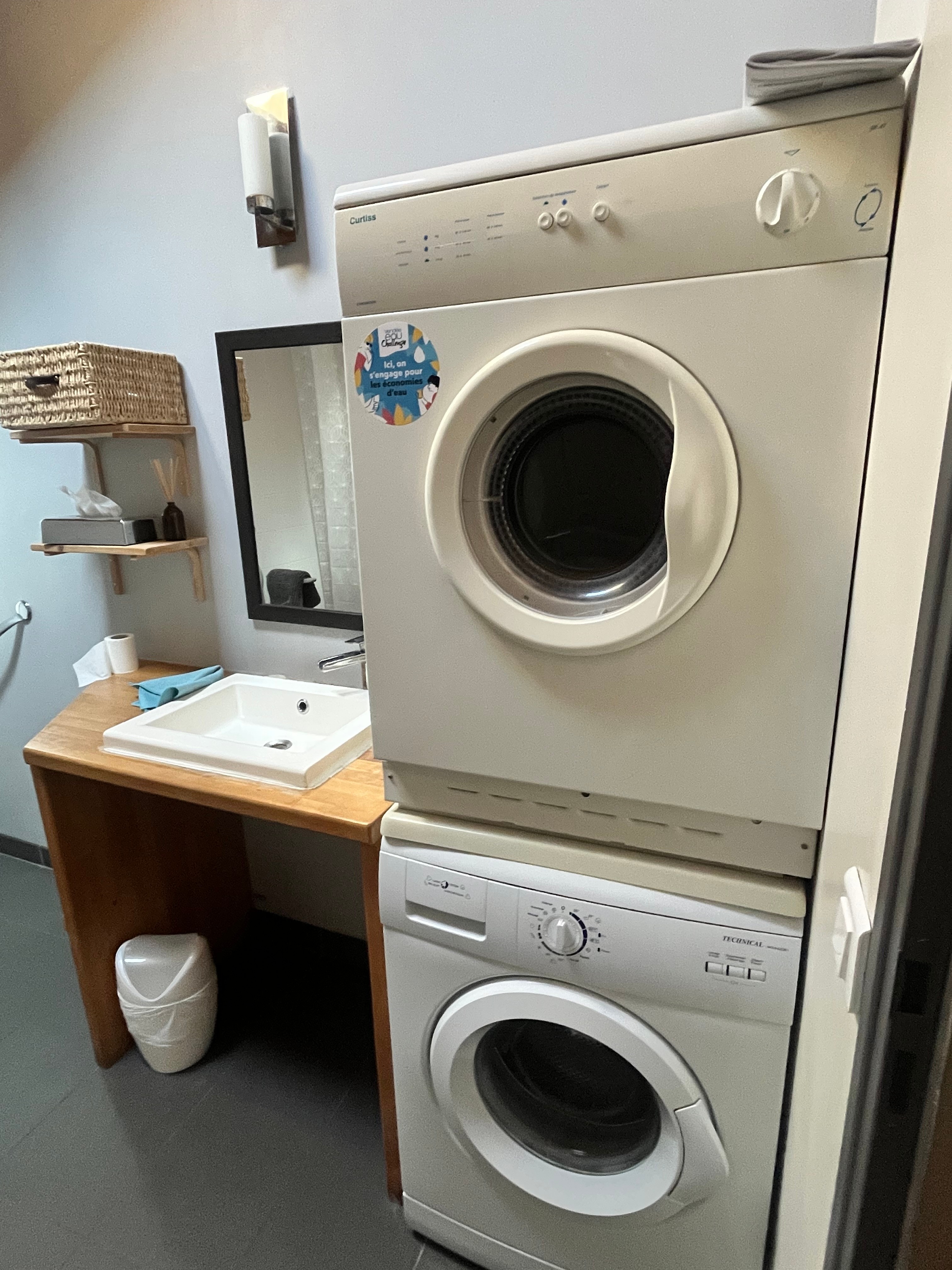 LAVE LINGE ET SECHE LINGE