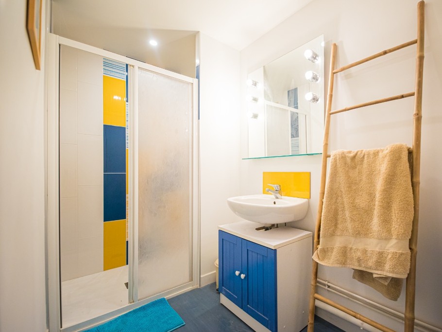 Salle d'eau ©PROD03