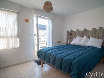 Ground floor - Bedroom with 160 cm bed