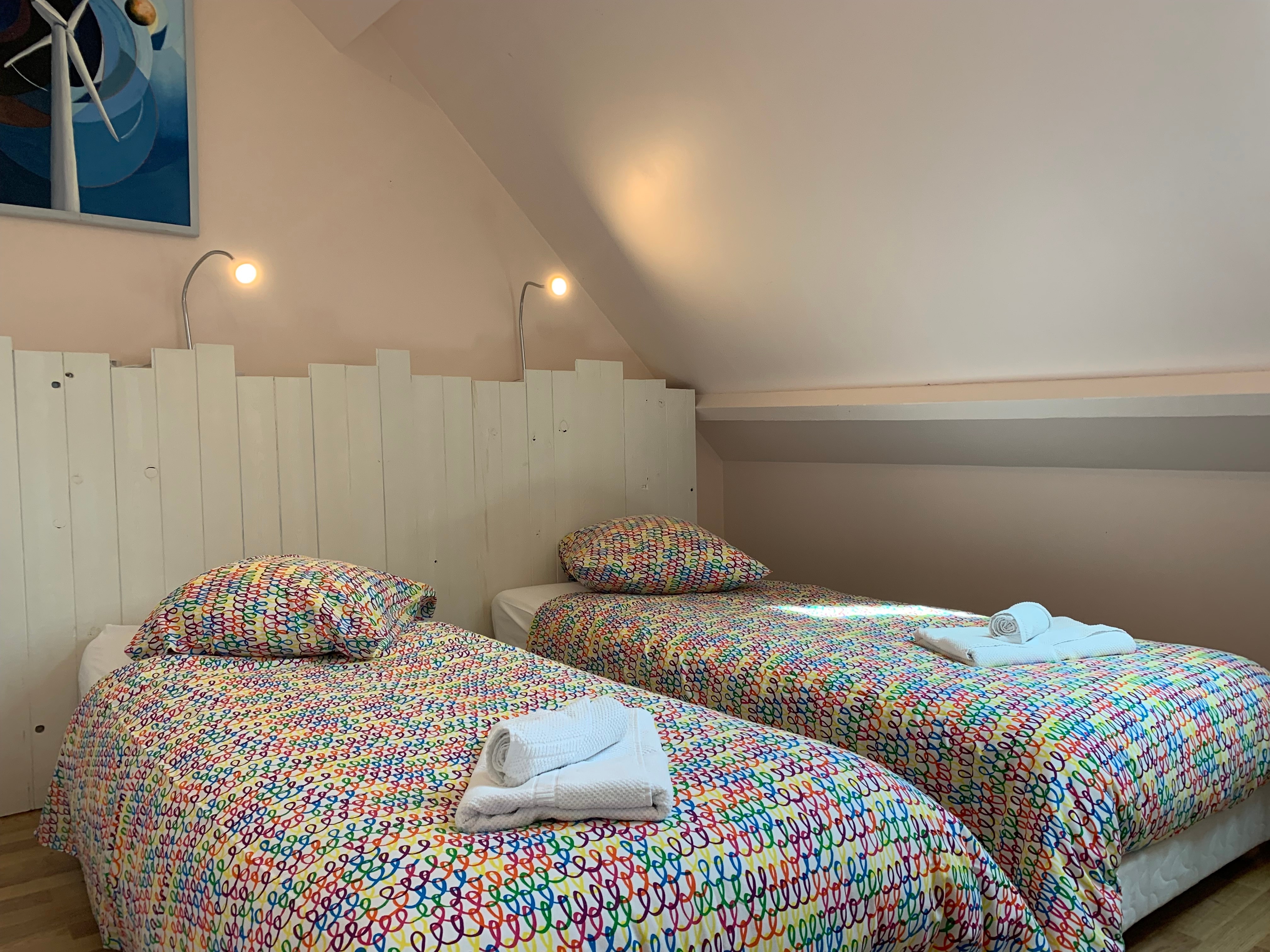 Chambre "Brighton" pour enfants (2 lits 80x200), contingüe à la chambre parentale "Cayeux"