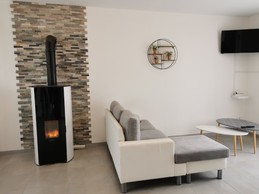 Salon avec poêle à granulés