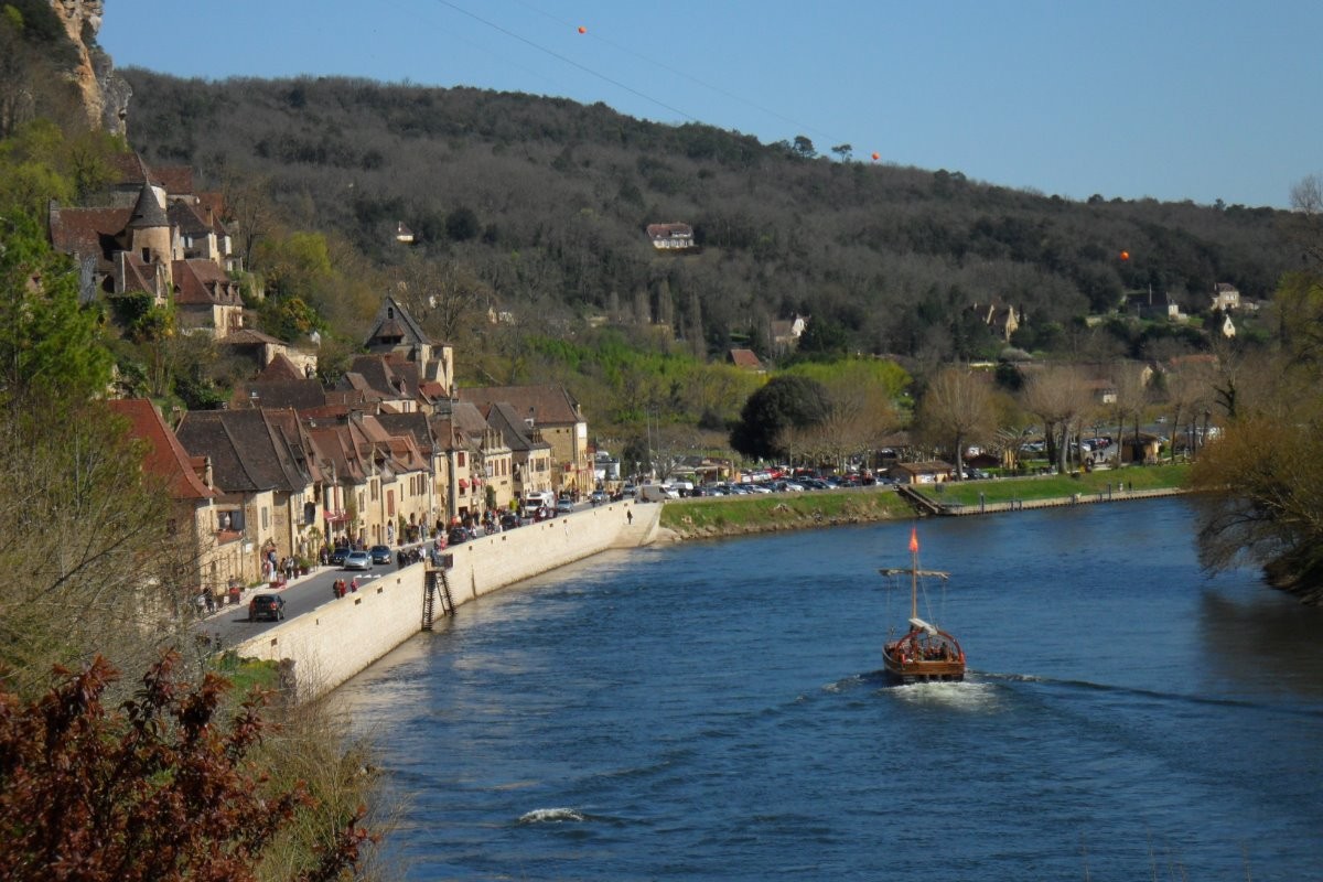 LES GABARRES DE LA ROQUE GAGEAC