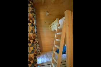 Lodge Azur - Lits superposés - Le Parc de La Belle, à Magné dans la Vienne