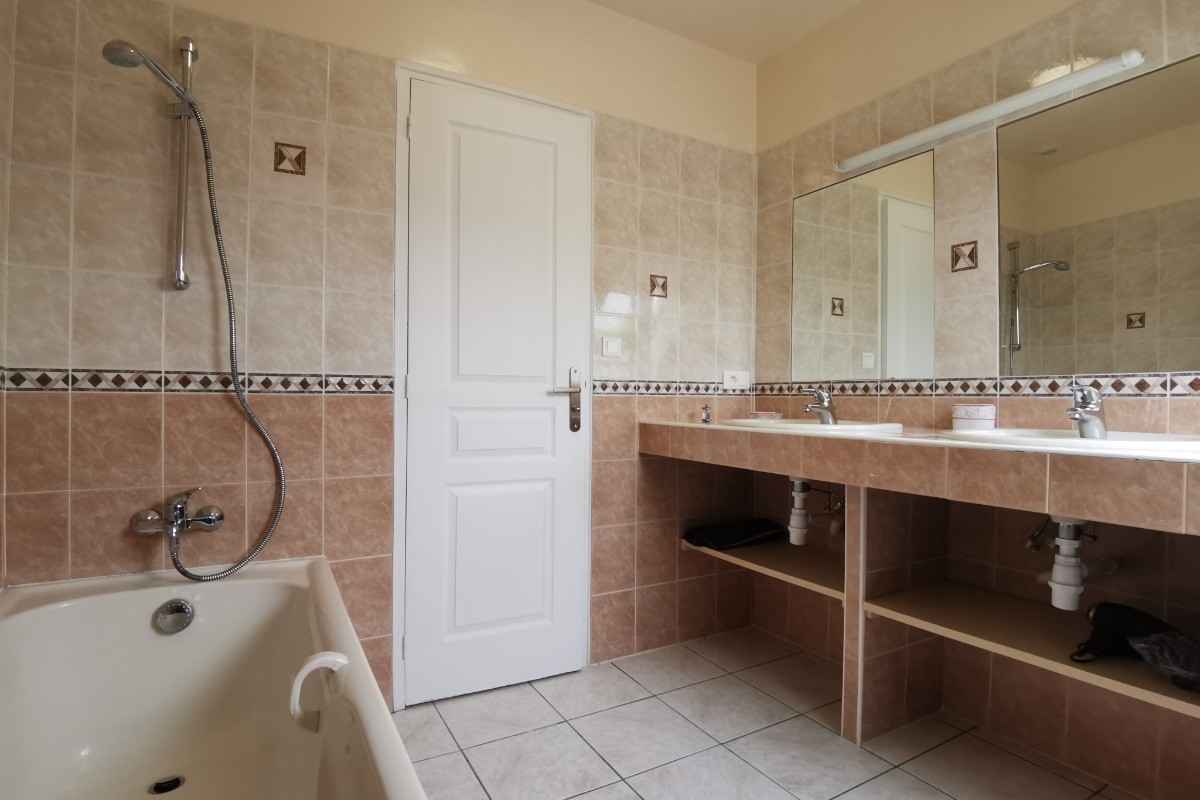 Etage: salle de bain