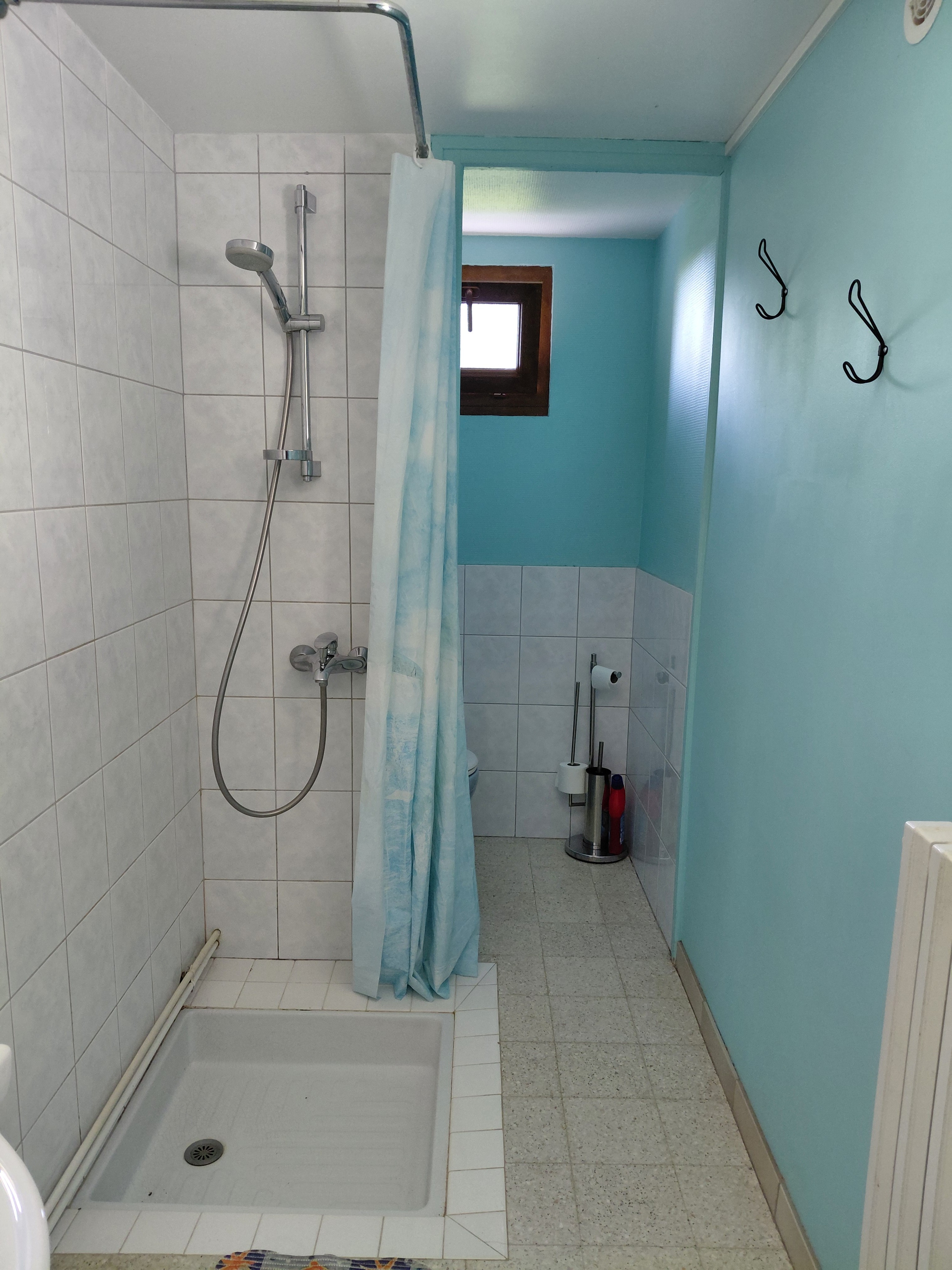 Salle d'eau coin douche