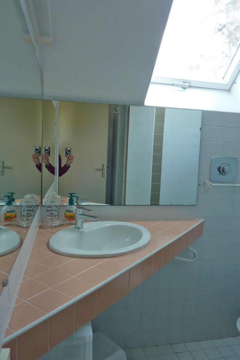 Une salle d'eau wc à l'étage