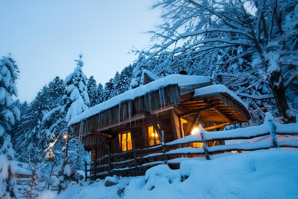 Refuge Improbable en hiver (c) Michel Laurent