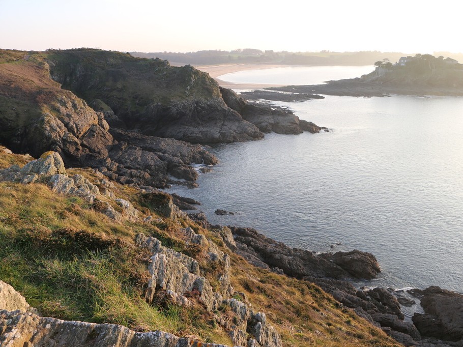 Fort Duguesclin depuis le GR 34