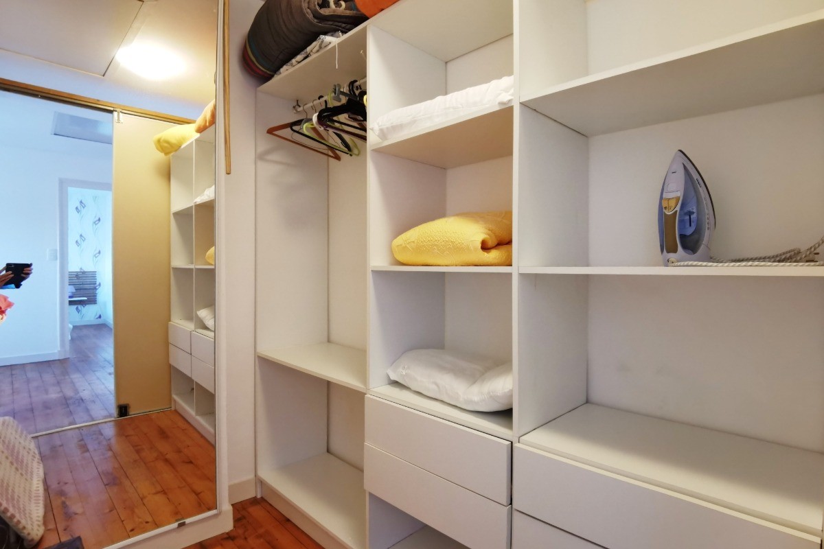Etage: Dressing commun aux 3 chambres