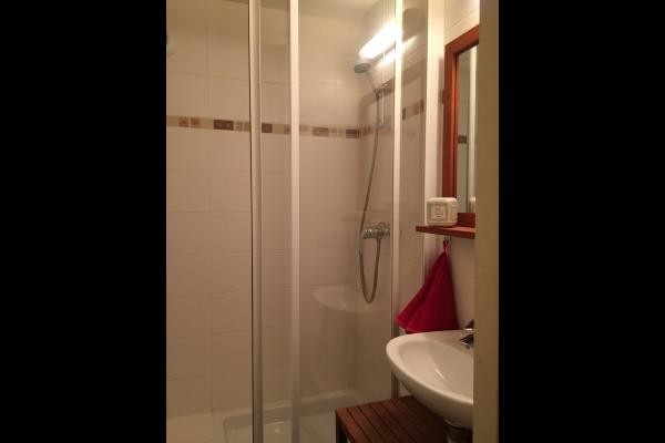 salle de bains (chambre 2)