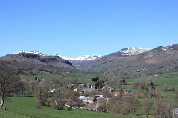 Vallée et village de Collanges