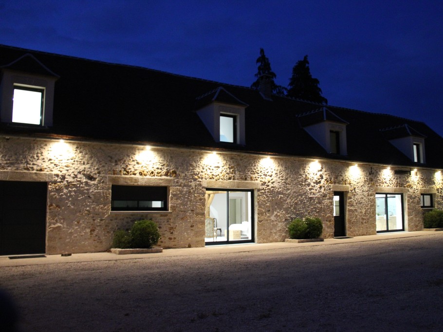 Gite en nocturne entre terres et vignes à Chatillon sur Morin
