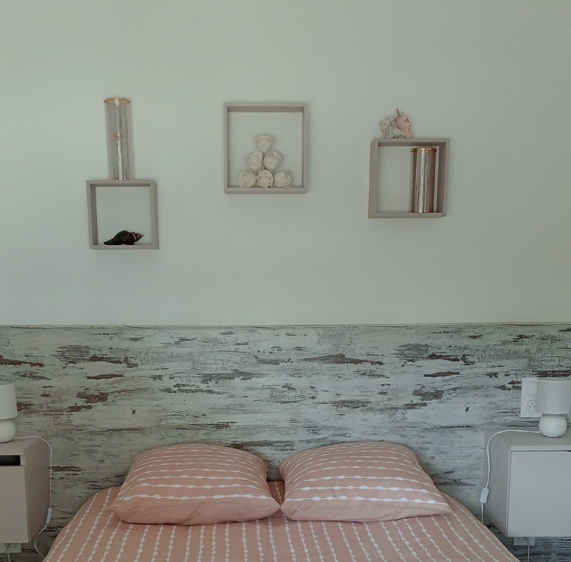 Chambre 2 avec un lit en 140