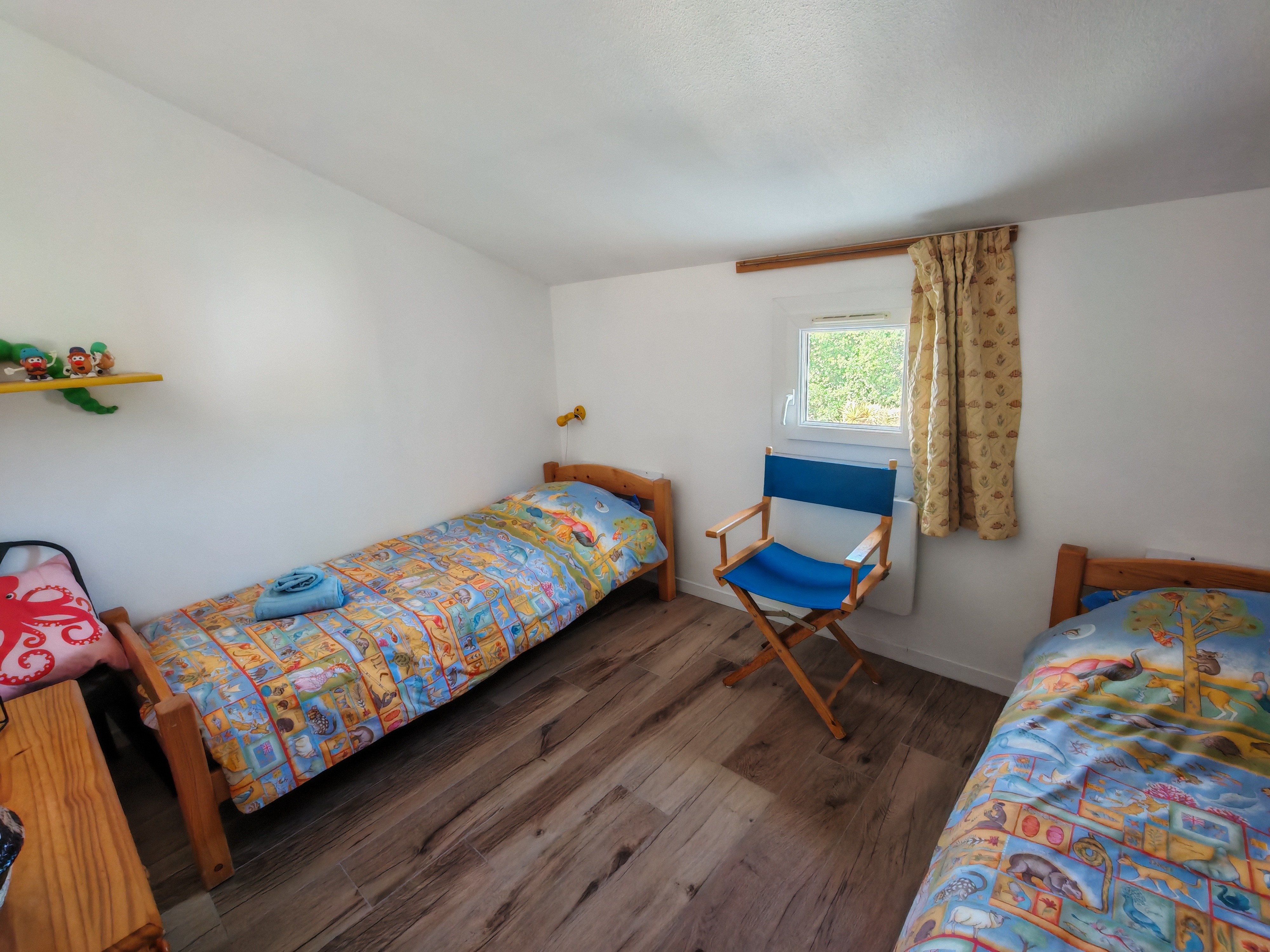 Bedroom with 90cm beds (2nd floor)