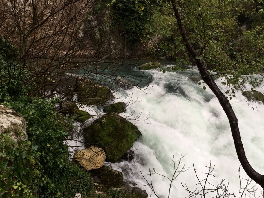 Fontaine de vaucluse 7Kms
