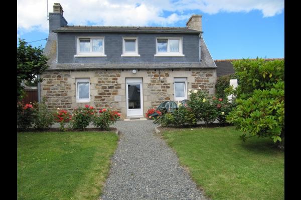 Location à Perros guirec-la maison et son jardin