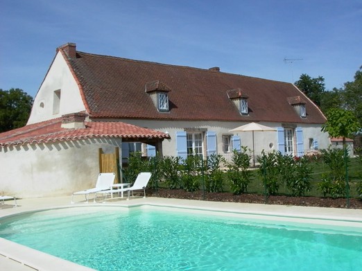 piscine privée du gîte