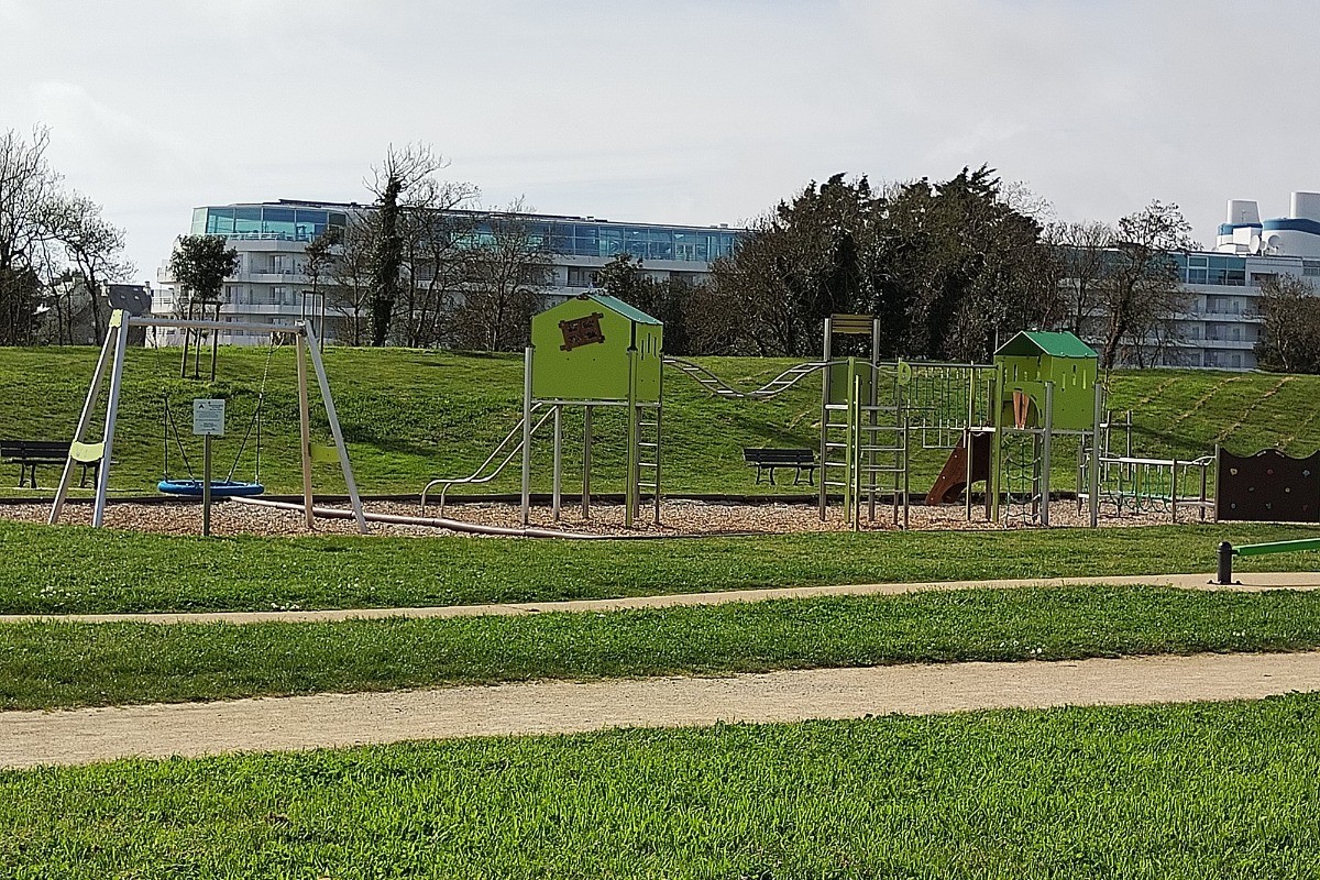 Parc du Fogeo à 400 m.
