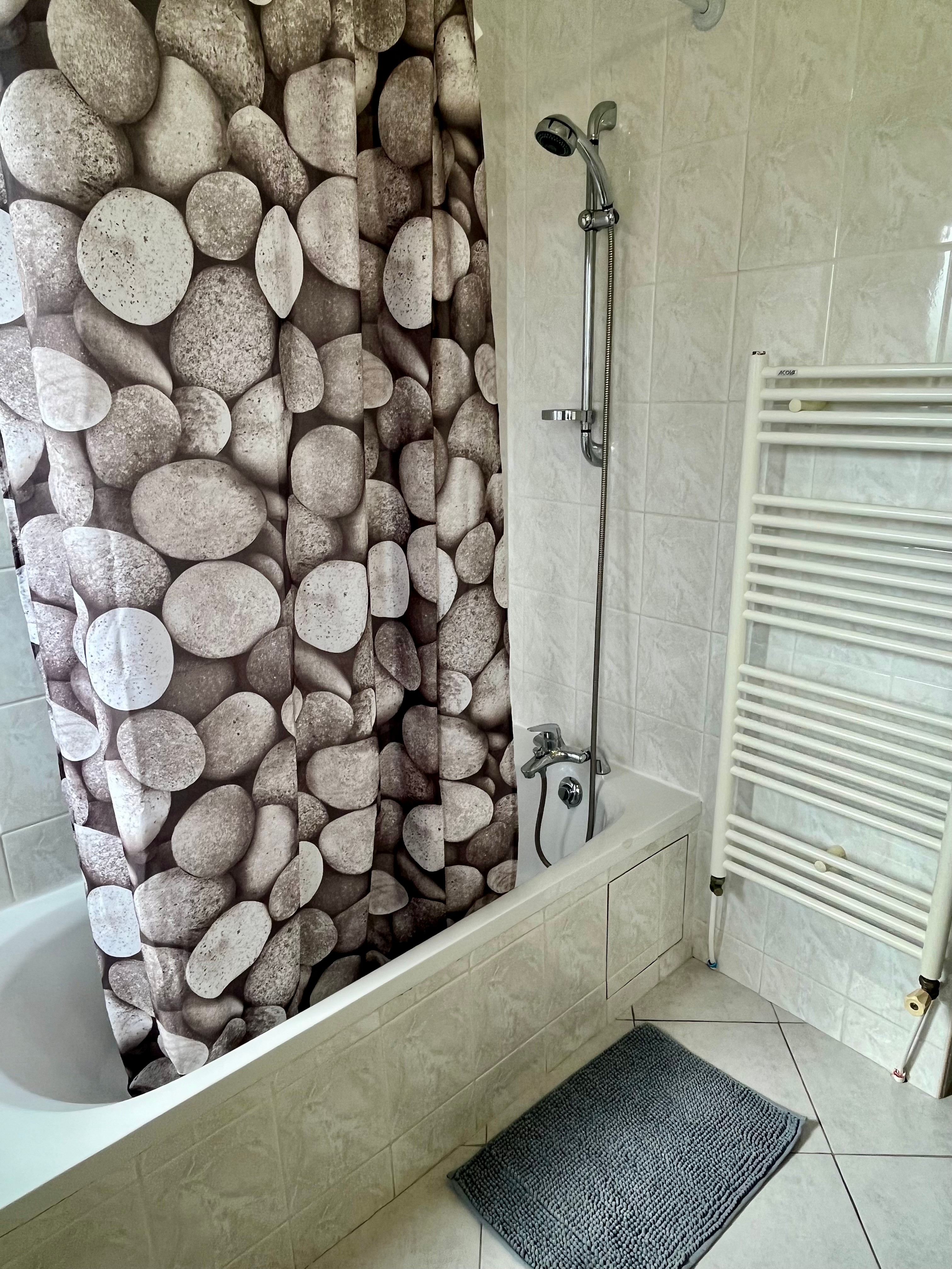 Première salle de bain