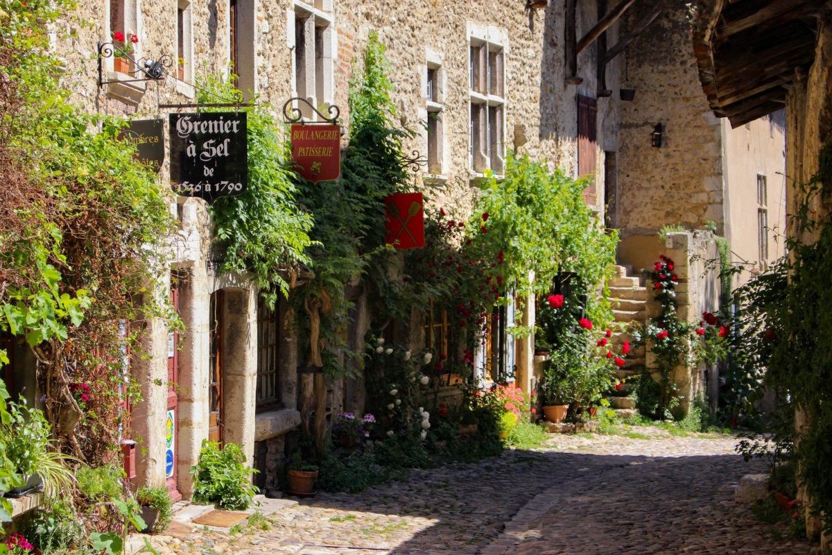 Visite de Pérouges la Médiévale