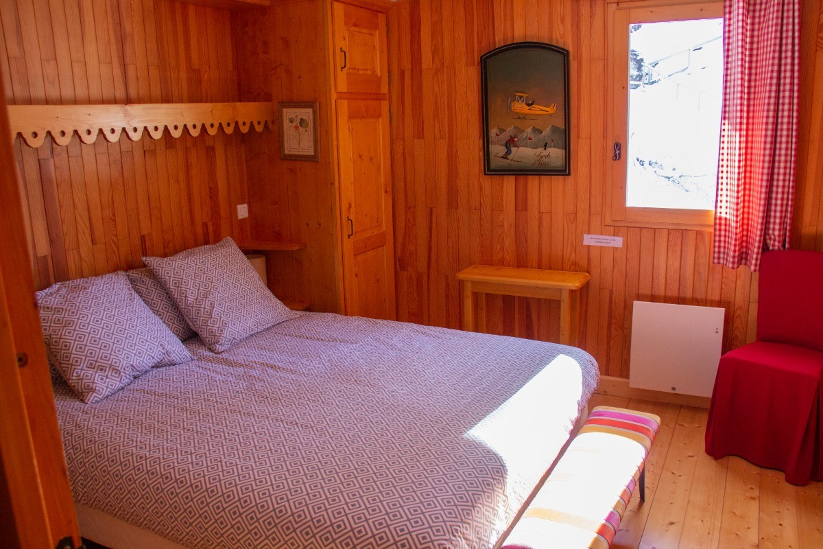 chambre bas 160/2OO /CHALET LA GELINOTTE - 8 personnes - Station de ski - LA PLAGNE Centre