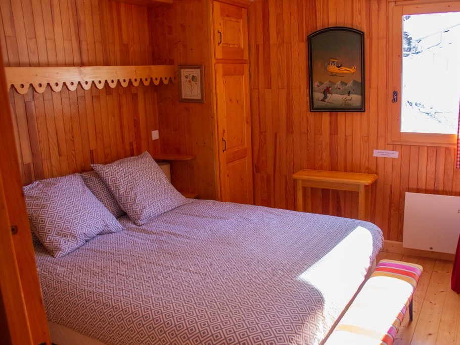 chambre bas 160/2OO /CHALET LA GELINOTTE - 8 personnes - Station de ski - LA PLAGNE Centre