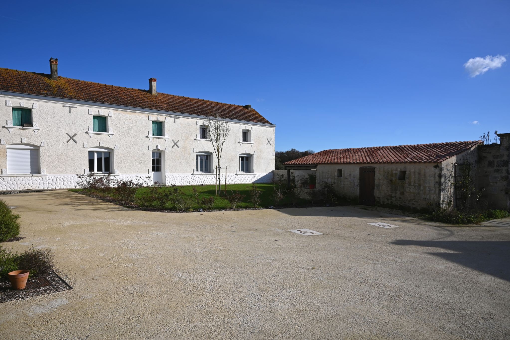 Façade de gîte Abelia