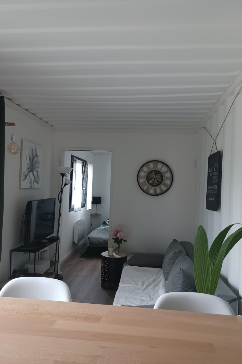 Salon/ séjour - Gîte Noé Container Maritime à Bains-les-Bains
