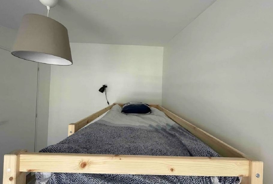 Chambre 2 avec un lit en 140 et un lit en 90 superposé