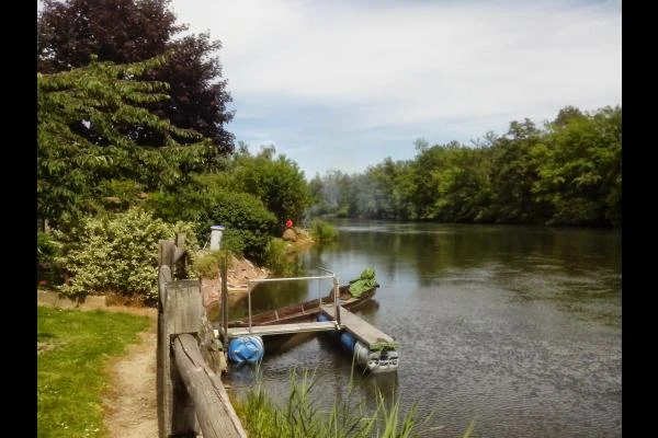 La rivière à côté du gîte