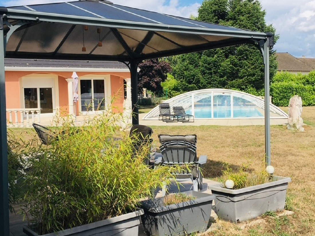 Gîte des Chaussades (avec piscine et tennis), Gouzon, Creuse - Extérieur