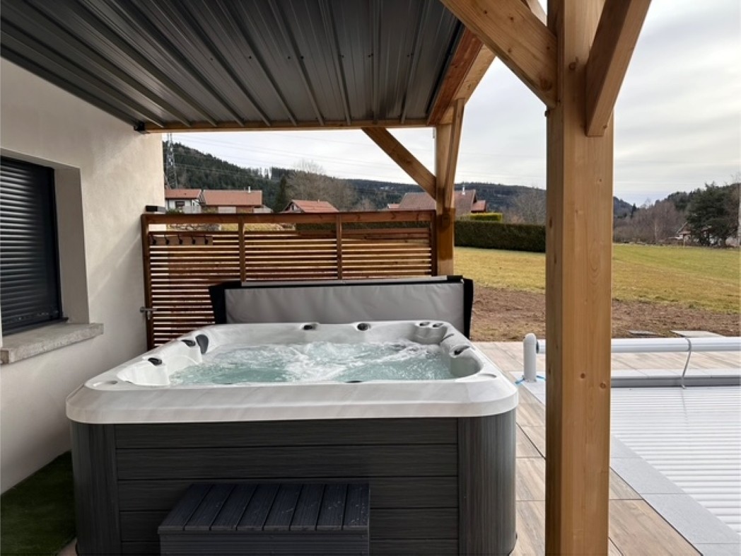 Jacuzzi - Chalet Plume d'eau