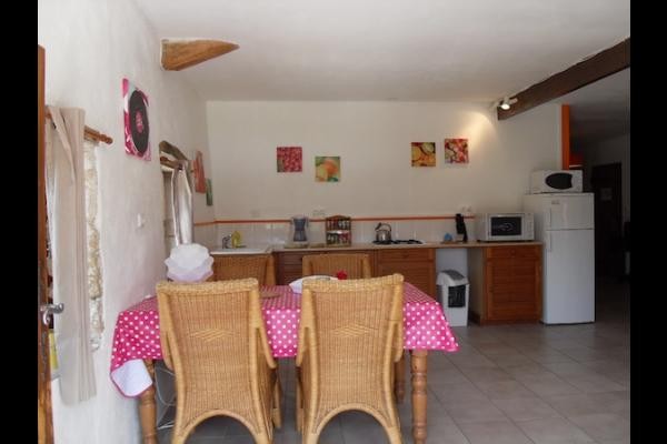 La salle à manger du Gîte Tom - Gîtes Grand Pré ! Midi Pyrénées.