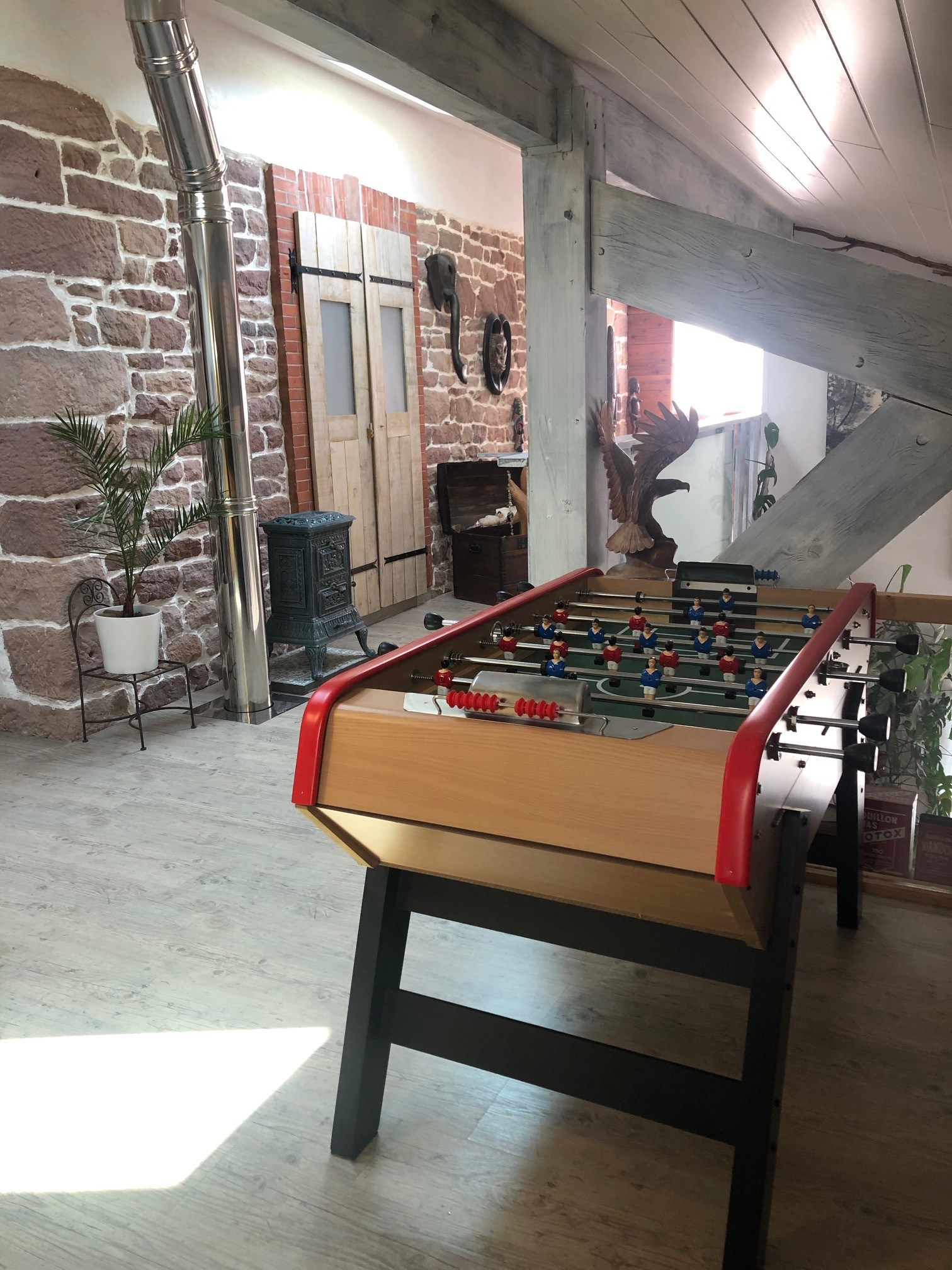 Gîte Ruine, esprit atypique, avec piscine et jacuzzi