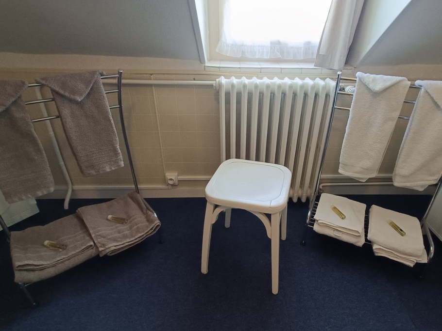 Chambre familiale des vergers - salle d'eau
