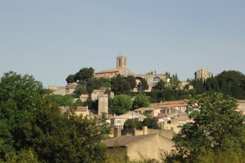 village chateauneuf de gadagne