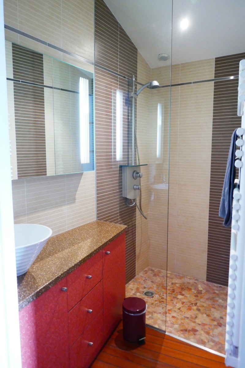 Salle d'eau chambre 1