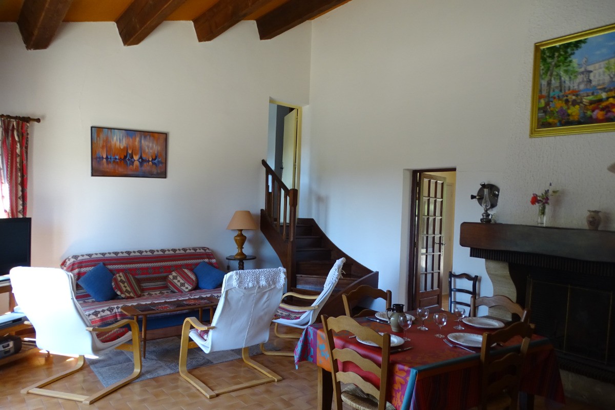Séjour et accès chambre 3