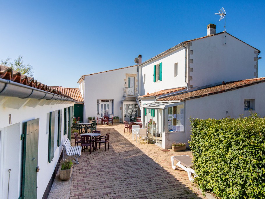 Le Petit Village n°7 - Cour