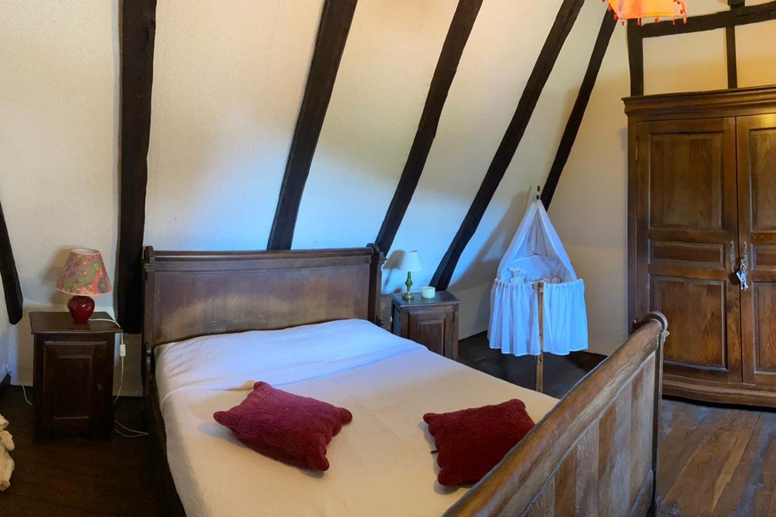 Chambre indépendante avec lit bébé