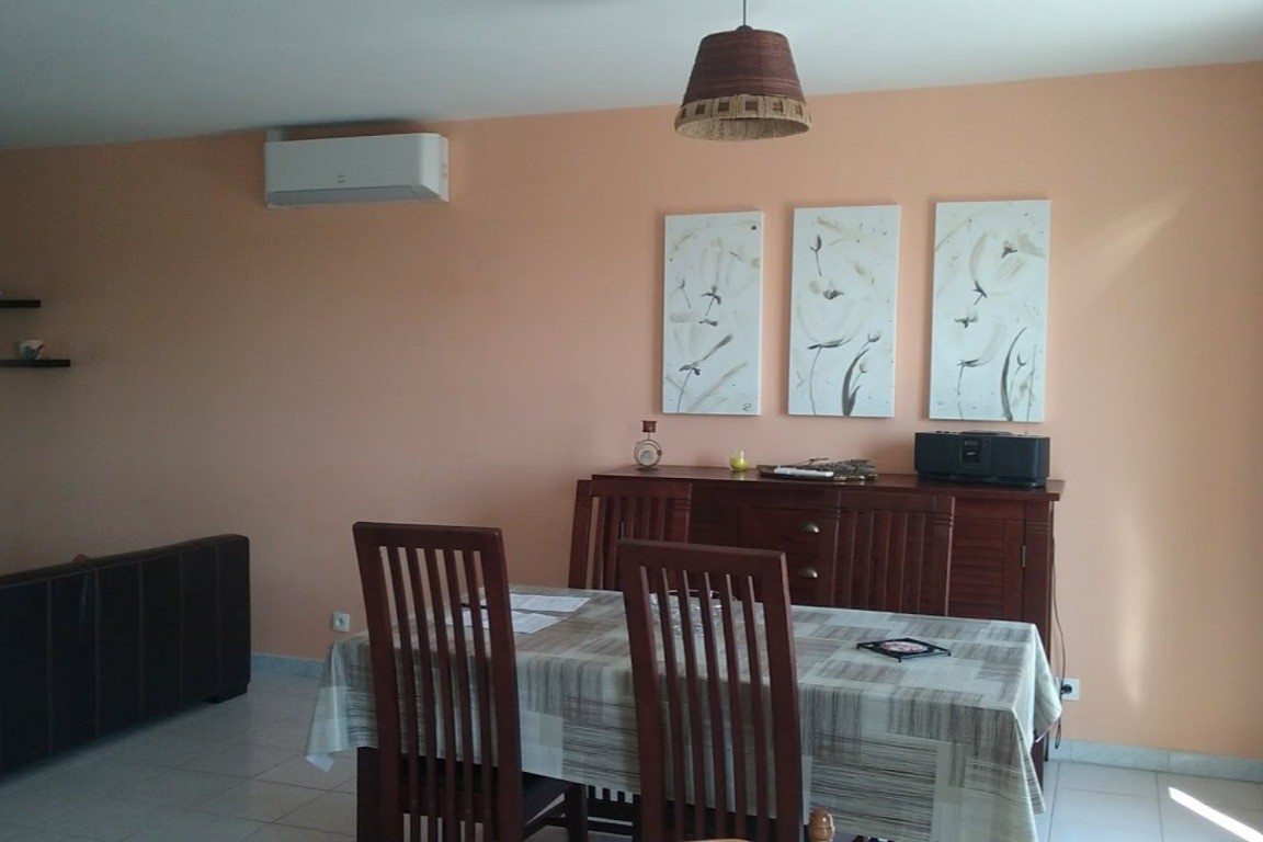 Côté salle à manger