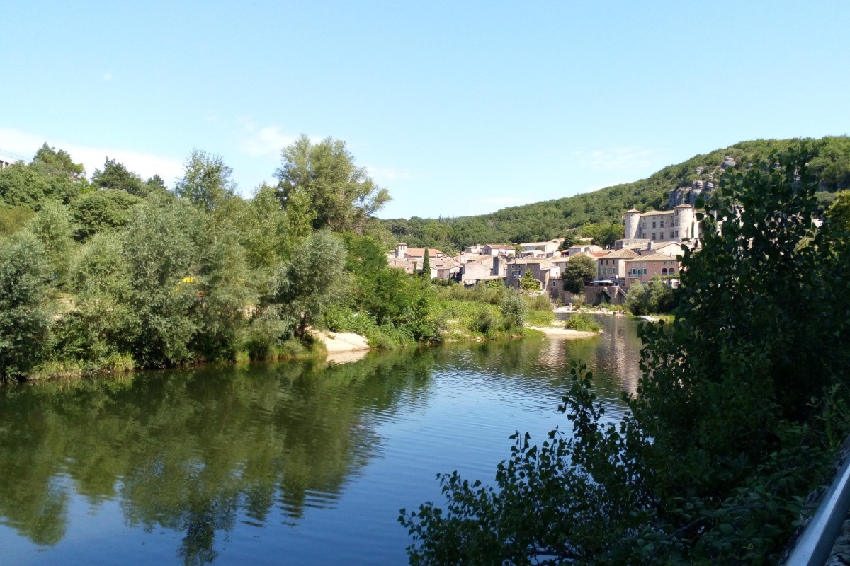 Vogüé Village