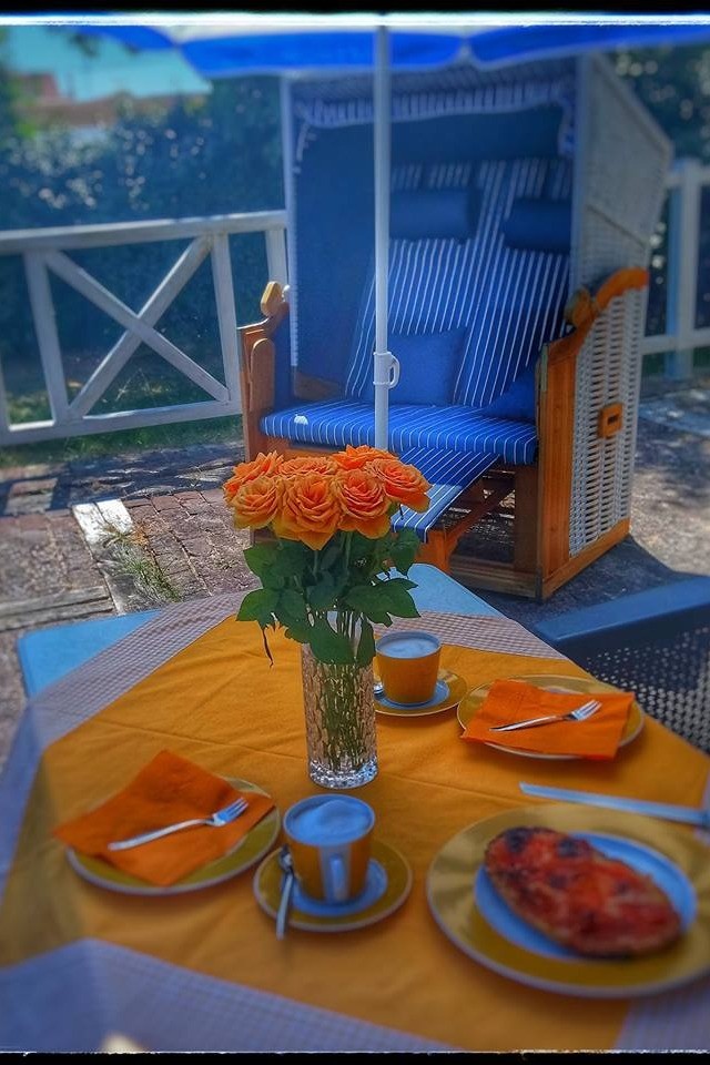 Goûter sur la terrasse