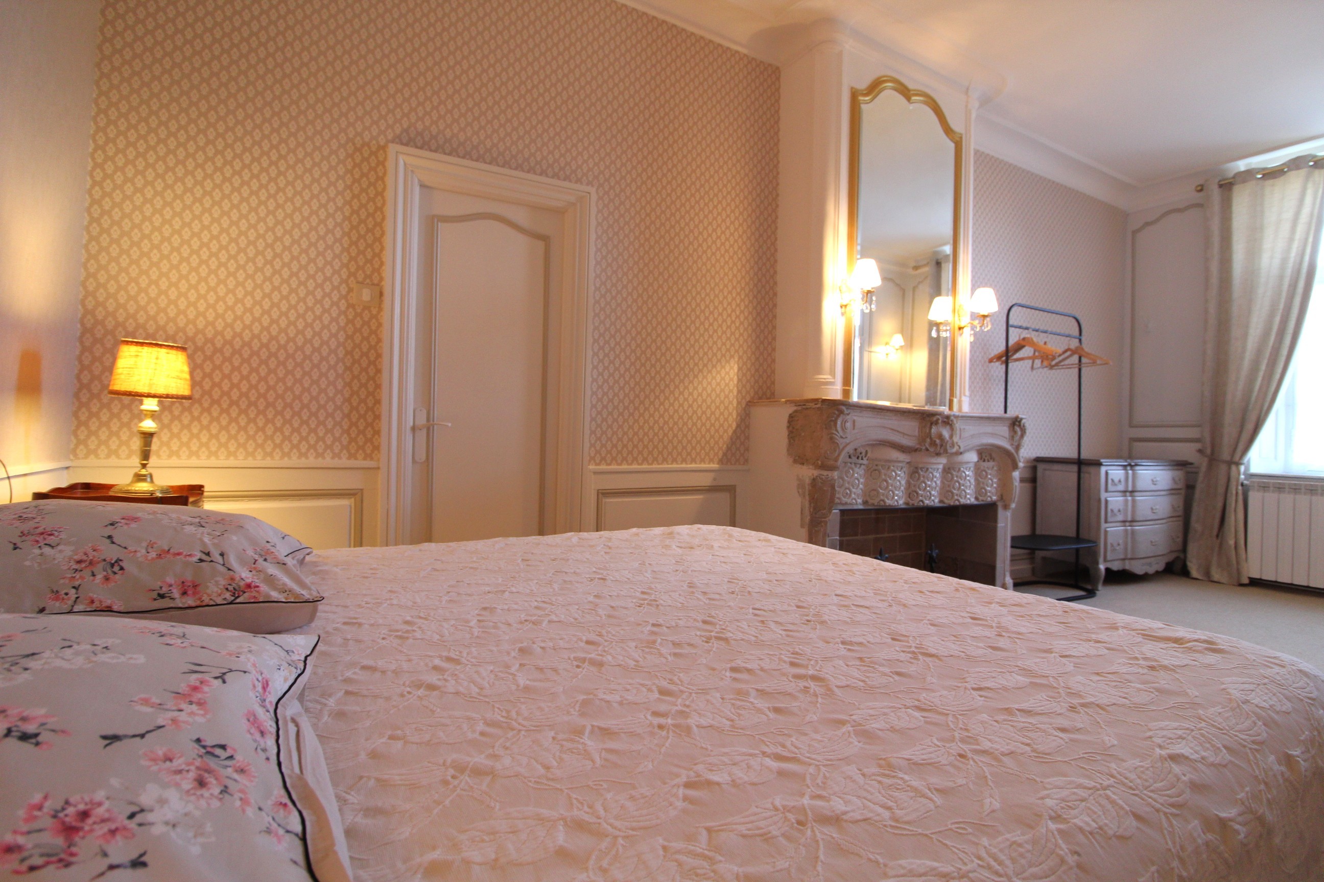 Maison d’Hôtes de Charme du XVIIIᵉ siècle, à Maizières