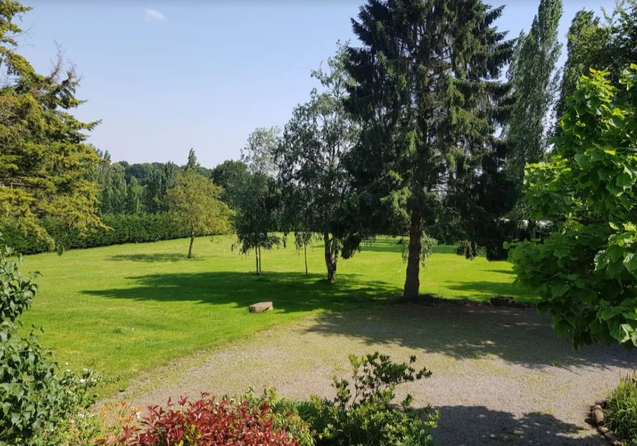Parc arboré de 1,5 Ha