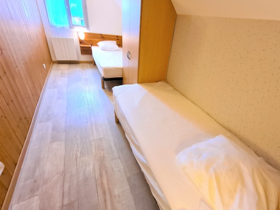 2nde chambre à l'étage