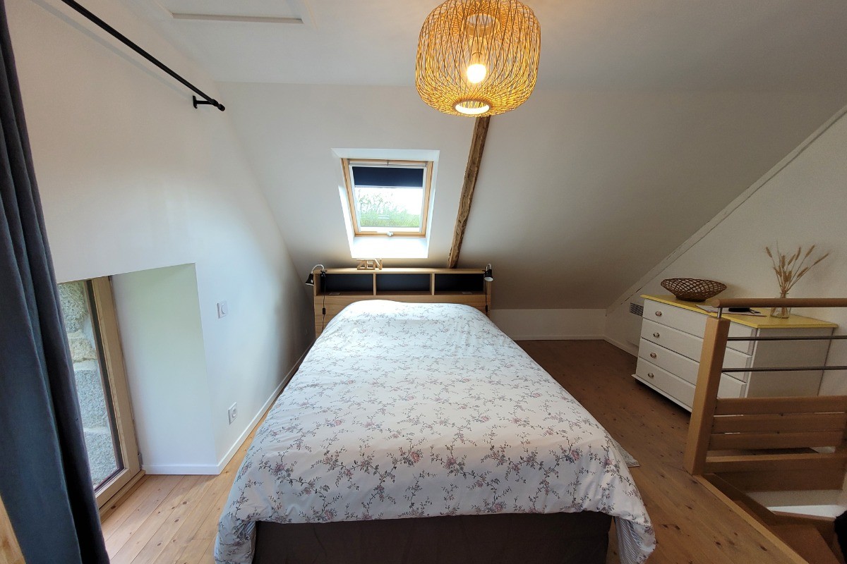 Clévacances, Location, 2 personnes, Mellionnec, chambre
