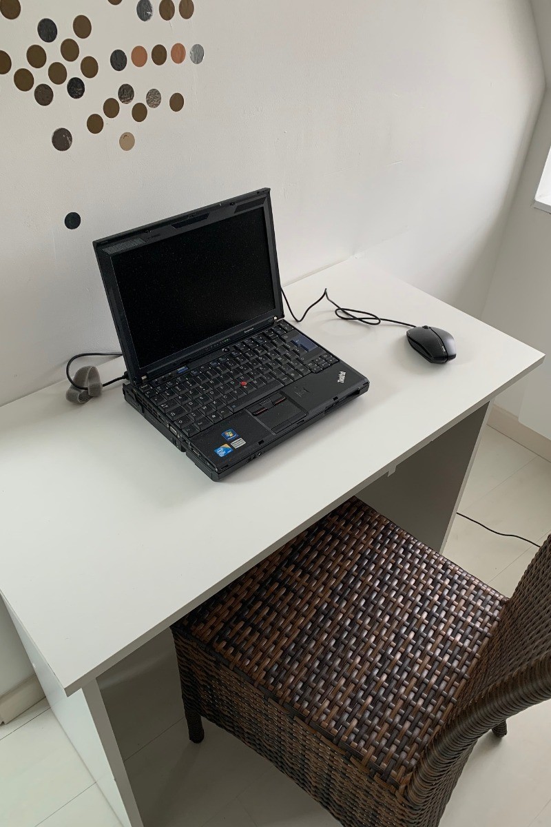 Ordinateur portable à demeure chambre 4
