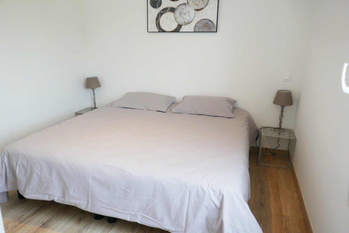 Chambre 2 : un lit en 180