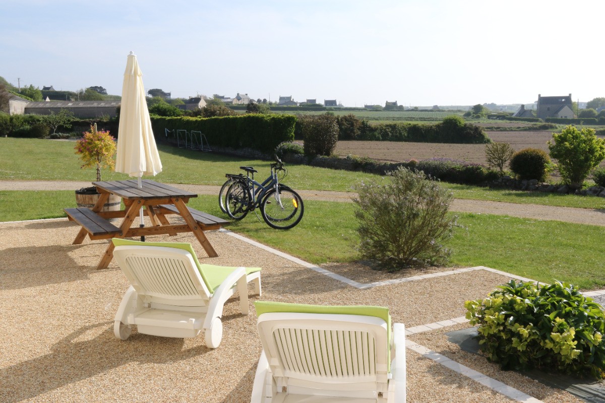 Terrasse + Jardin de 3000m²